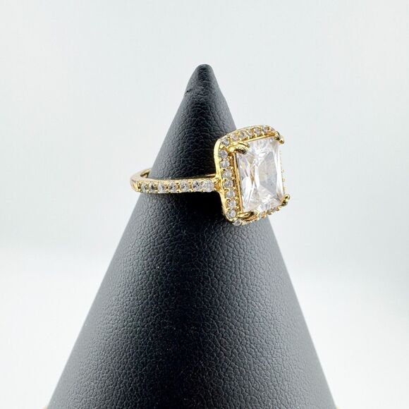 Vintage Gold Tone Halo Cocktail Ring Clear Stone Glam Sparkle Statement Retro - Picture 8 of 10